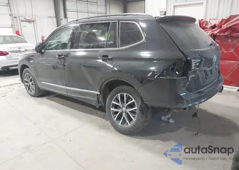 2021 Volkswagen Tiguan 2.0T Se/2.0T Se R-Line Black/2.0T Sel z USA, uszkodzony, nr VIN 3VV3B7AX1MM122236